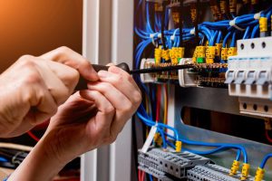 فني كهربائي بالمدينة ‏المنورة