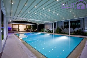 مظلات مسابح