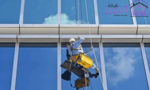 أهمية تنظيف الواجهات الزجاجية